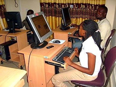 Yegoala Kumasi Interior foto